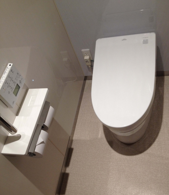 タンクレストイレの水が止まらない場合